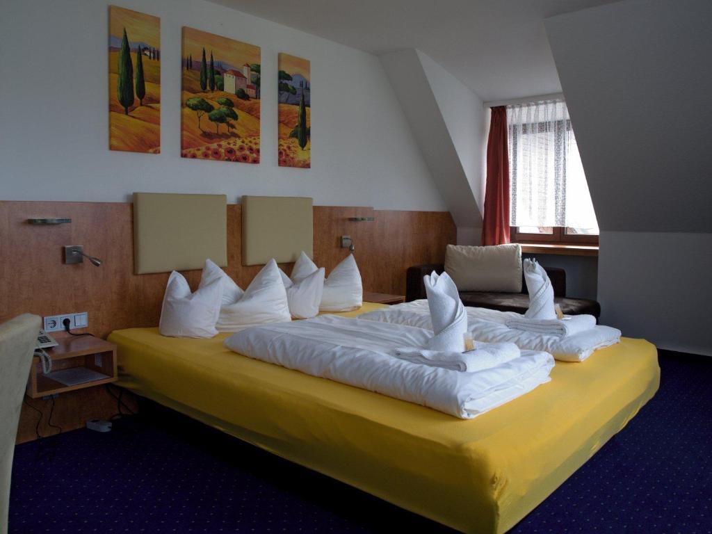 Hotel Hembacher Hof Rednitzhembach Room photo