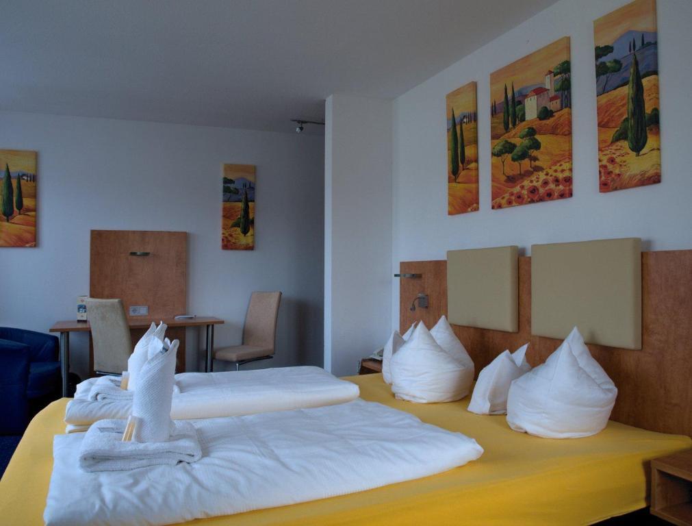 Hotel Hembacher Hof Rednitzhembach Room photo